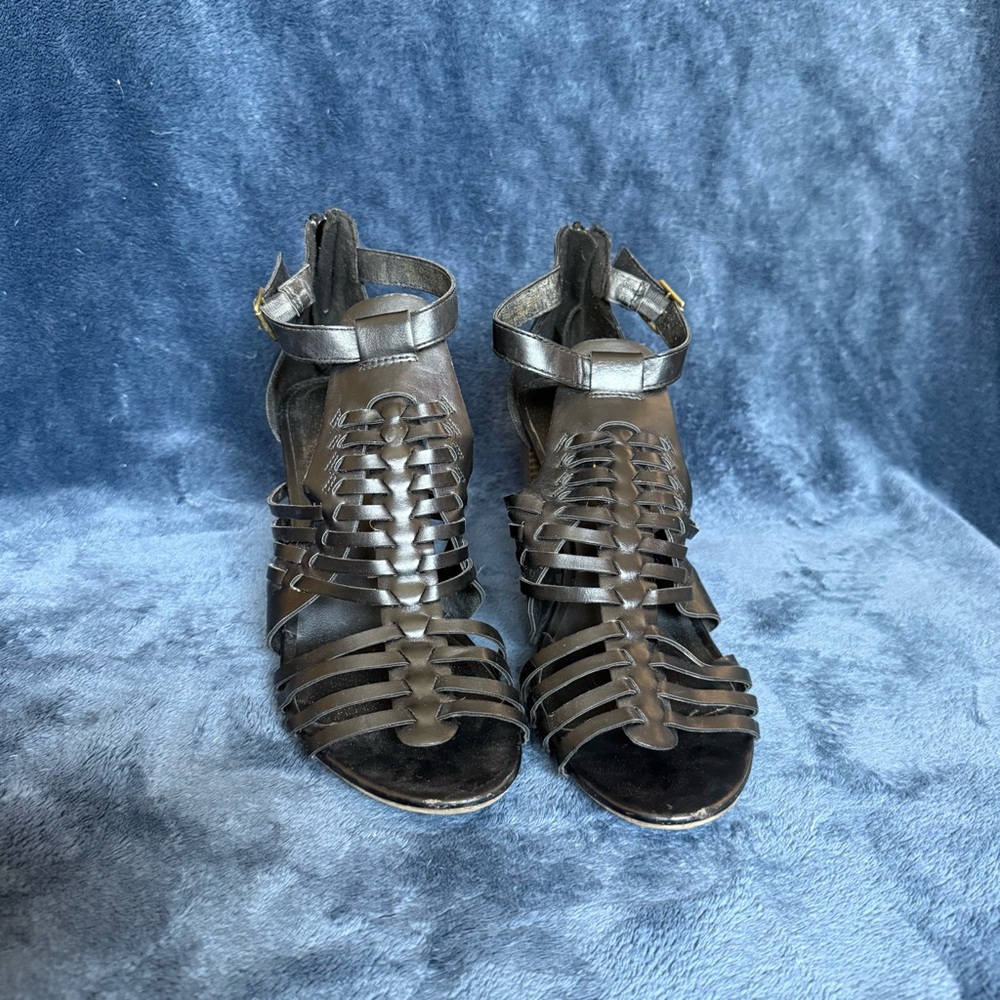 American Eagle By Payless Black Gladiator Sandals